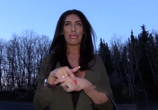 Пикапер снял девушку и решил её материальные проблемы в обмен на секс