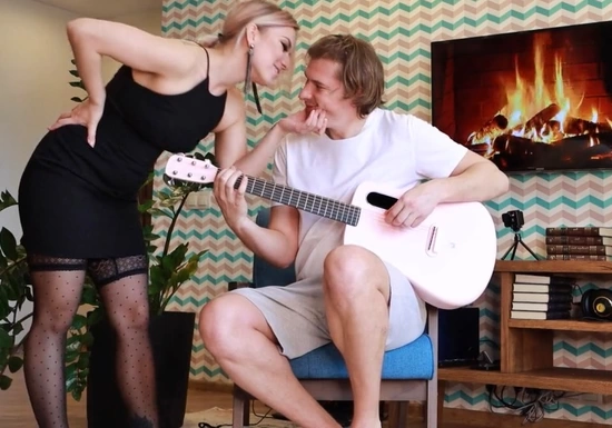 Муж уже задолбал со своей гитарой - мне просто хочется нормального секса