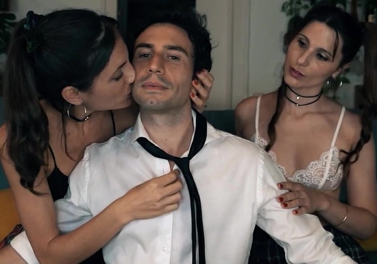 Первый ЖМЖ секс с мужем и своей лучшей подругой