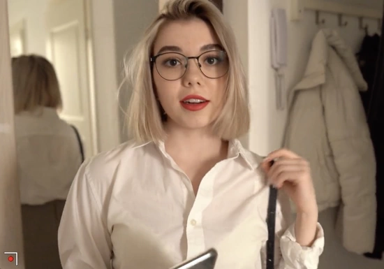 Красиво трахнул молодую русскую училку у себя дома