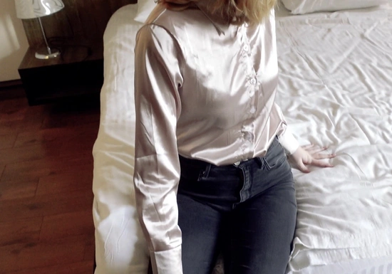 Сводная сестра, ты уже помылась А я уже сплю