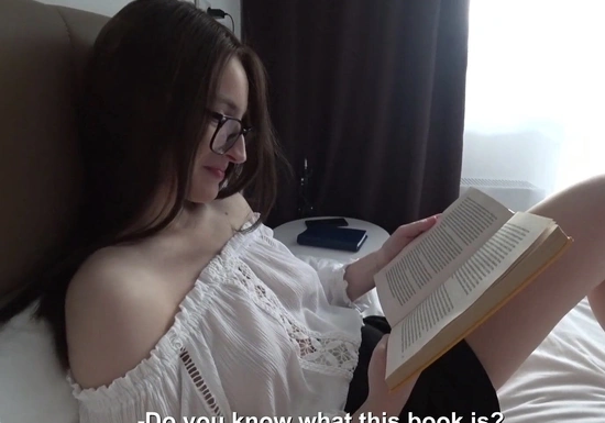 Что будет, если отвлечь сводную сестру от чтения книги?