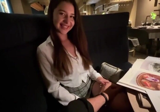 Подкатил к незнакомке и трахнул ее в туалете