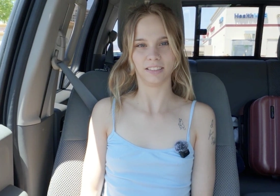 Как твои дела?.. Я прекрасно..