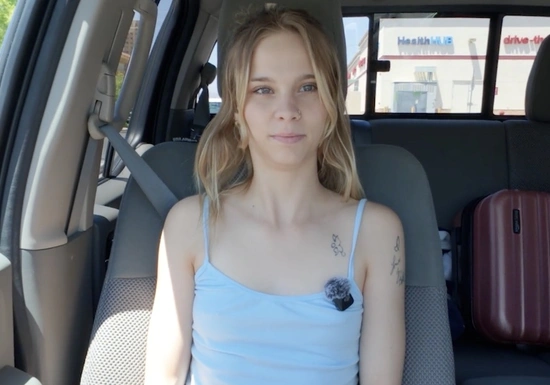 Как твои дела?.. Я прекрасно..