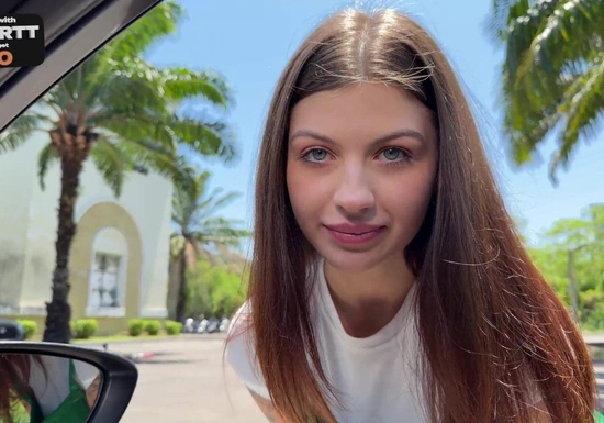 За 300 можем поехать ко мне — девушка из Старбакса прямо на работе предложила клиенту полный секс и отработала на отлично!