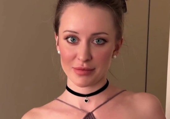 Я смотрю на чужие хуи, а ты что предлагаешь? — разговор с сестрой перешёл в сладкий секс