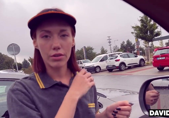 Ты плохо работала знаменитый блогер наказал рыжую сотрудницу